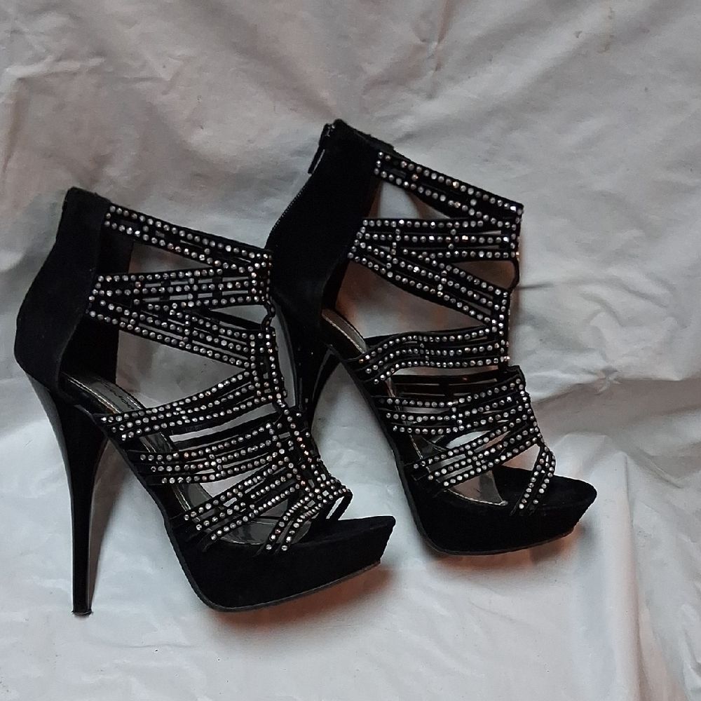 Chic Black Rhinestone Heels - Picture 12 of 14